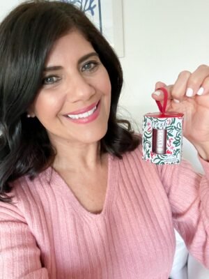 Holiday-beauty-gift-sets-at-nordstrom-for-Christmas